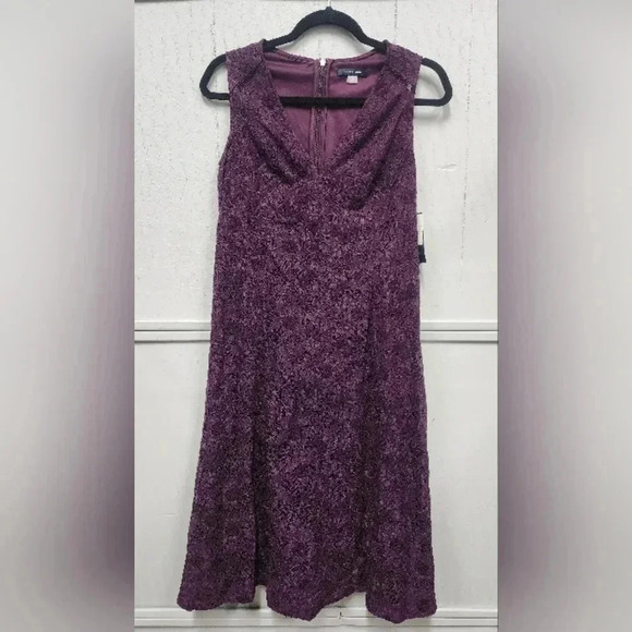 Women's Tommy Hilfiger Laced Floral Purple Sleeveless Dress,Size 8, NWT - Picture 1 of 5